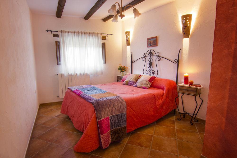 Reul Alto Cortijos Rurales Casa de hóspedes Laroya Exterior foto